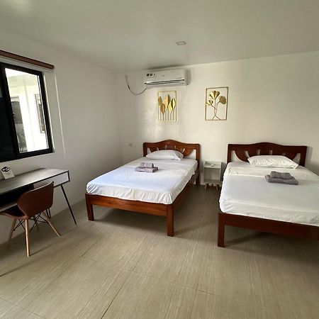 Kasamigos Guesthouse With Fast Internet Puerto Princesa Buitenkant foto